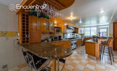 EN VENTA CASA EN TECAMACHALCO