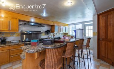 EN VENTA CASA EN TECAMACHALCO