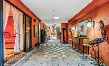 Venta de Casa con Casita en San Miguel: Guadiana – Vida de Lujo