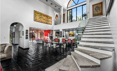 Venta de Casa con Casita en San Miguel: Guadiana – Vida de Lujo