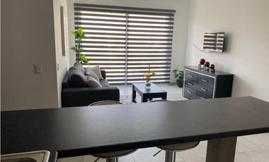 Departamento equipado y amueblado en Torre Luzia. Excelente ubicación