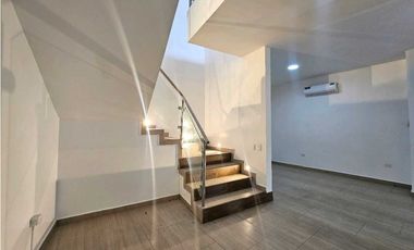 Alquilo casa  en Ciudad del Mar, amplia con 3 habitaciones, Manta