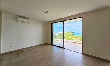 Alquilo casa  en Ciudad del Mar, amplia con 3 habitaciones, Manta