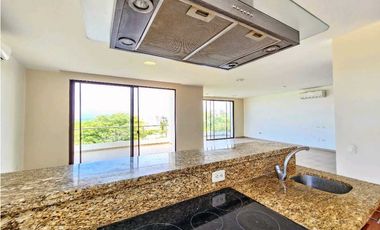 Alquilo casa  en Ciudad del Mar, amplia con 3 habitaciones, Manta