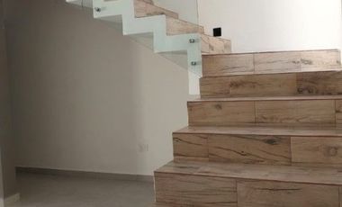 Casa en venta 3 recámaras una en PB  entrega inmediata en Cholull, Mérida