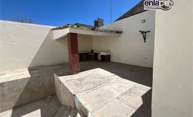 Local con terraza en Nazas