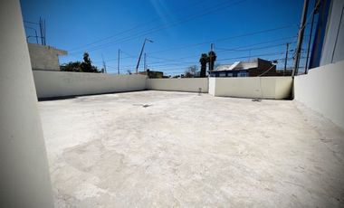 Local con terraza en Nazas