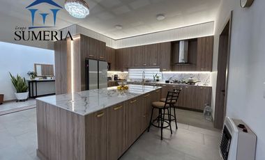 Hermosa Casa en Altozano