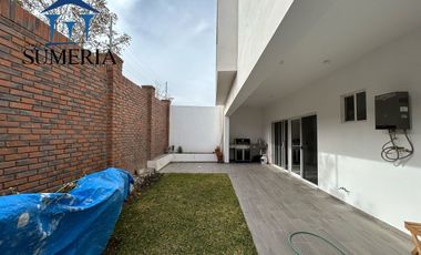 Hermosa Casa en Altozano