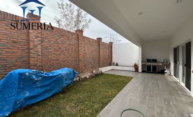 Hermosa Casa en Altozano