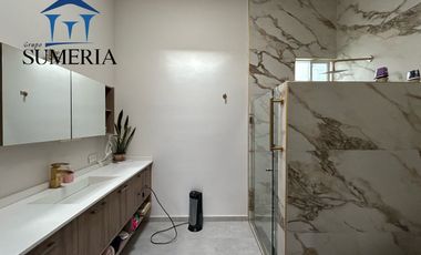 Hermosa Casa en Altozano