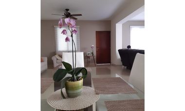Alquiler de Casa semiamoblada en River Valley - Panamá Pacífico