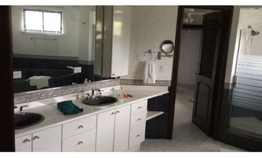 EL CARMEN / TERRENO DE ESQUINA / CERCA DEL METRO / 1850 M2 / 1K EL M2