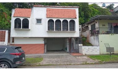 BETANIA / ALTOS DE BETANIA / 2 NIVELES / 212m2 / 3 HABITACIONES