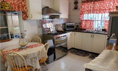 FUENTE DEL FRESNO / 4 HABITACIONES / 303m2 / 2 NIVELES