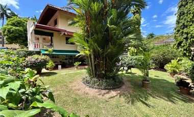ALBROOK / CON PANELES SOLARES / 300m2 / 4 HABITACIONES / JARDIN