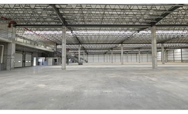 ALQUILER GALERAS TERMINADAS HASTA 12,496M2 M2 SOUTH PARK ZONA UNO