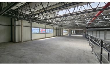 ALQUILER GALERAS TERMINADAS HASTA 12,496M2 M2 SOUTH PARK ZONA UNO