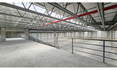 ALQUILER GALERAS TERMINADAS HASTA 12,496M2 M2 SOUTH PARK ZONA UNO