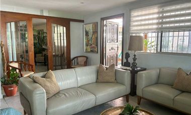 VENDO CASA UNIFAMILIAR EN CONDADO DEL REY