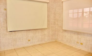 Se Vende Casa Unifamiliar de 2 Niveles en Villa de Las Fuentes