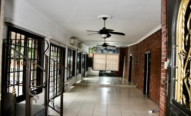 Se Vende Casa Unifamiliar de 2 Niveles en Villa de Las Fuentes