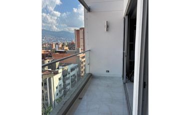 VENTA DE HERMOSO APARTAMENTO PENTHOUSE-DUPLEX LAURELES MEDELLN