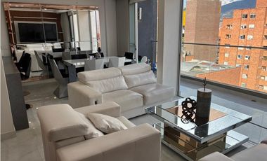 VENTA DE HERMOSO APARTAMENTO PENTHOUSE-DUPLEX LAURELES MEDELLN