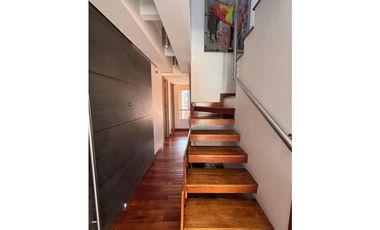 VENTA DE HERMOSO APARTAMENTO PENTHOUSE-DUPLEX LAURELES MEDELLN