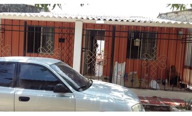 AMPLIA CASA EN SOLEDAD MANUELA BELTRAN