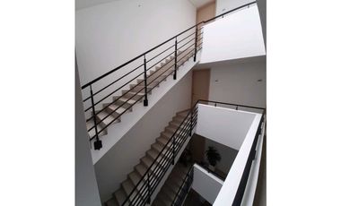 SE VENDE APARTAMENTO EDF. BAHARI