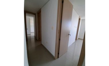 SE VENDE APARTAMENTO EDF. BAHARI