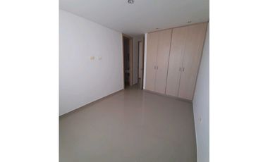 SE VENDE APARTAMENTO EDF. BAHARI