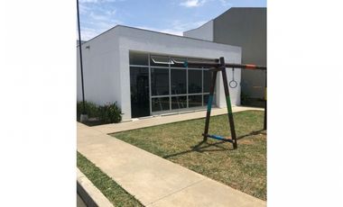 SE VENDE CASA EN CIUDAD COUNTRY JAMUNDI