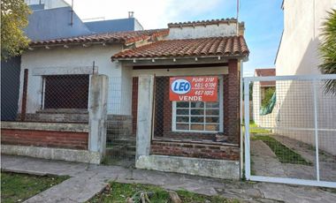 MOGOTES; CHALET A RECICLAR