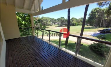 Casa en Venta - Zona Alamos - Vista al Golf - Calidad de Construcción