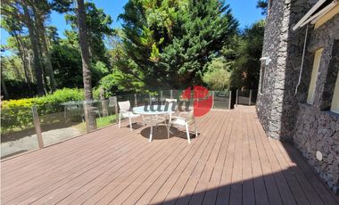 Casa en Venta - Zona Alamos - Vista al Golf - Calidad de Construcción