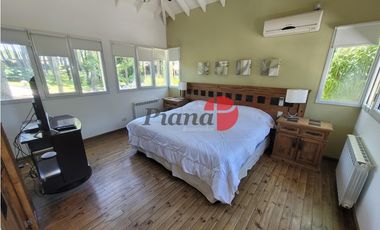 Casa en Venta - Zona Alamos - Vista al Golf - Calidad de Construcción