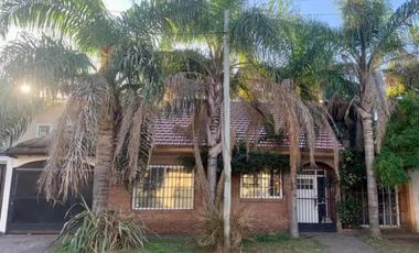Casa en venta en Platanos