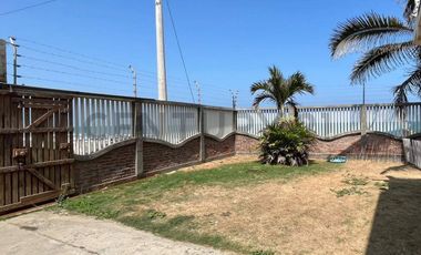 VENTA EXCLUSIVA CASA DE PLAYA AMPLIA Y ELEGANTE