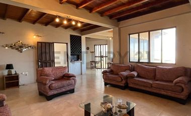 VENTA EXCLUSIVA CASA DE PLAYA AMPLIA Y ELEGANTE