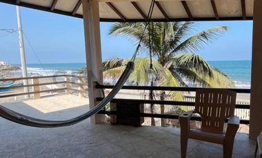 VENTA EXCLUSIVA CASA DE PLAYA AMPLIA Y ELEGANTE