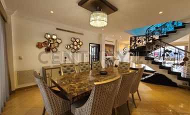 Alquiler Casa de Lujo con Piscina en Urbanización Biblos, Samborondón