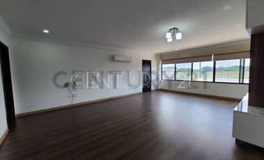 Alquiler Casa de Lujo con Piscina en Urbanización Biblos, Samborondón