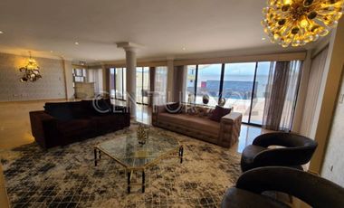 Alquiler Casa de Lujo con Piscina en Urbanización Biblos, Samborondón