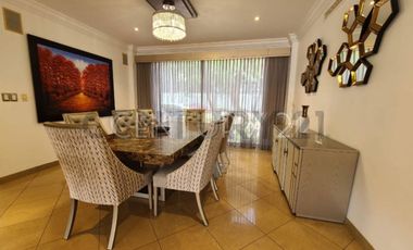 Alquiler Casa de Lujo con Piscina en Urbanización Biblos, Samborondón