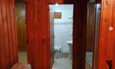 Casa en venta - 1 Dormitorio 1 Baño 1 Local 1 Deposito - 360Mts2 - Lomas de Zamora