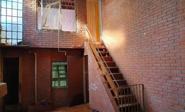 Casa en venta - 1 Dormitorio 1 Baño 1 Local 1 Deposito - 360Mts2 - Lomas de Zamora