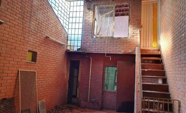 Casa en venta - 1 Dormitorio 1 Baño 1 Local 1 Deposito - 360Mts2 - Lomas de Zamora