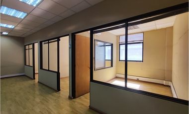 Arriendo Edificio Oficinas, Metro Moneda, Santiago Centro